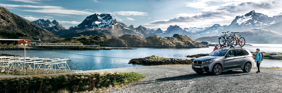 Thule UpRide met fietsen op BMW